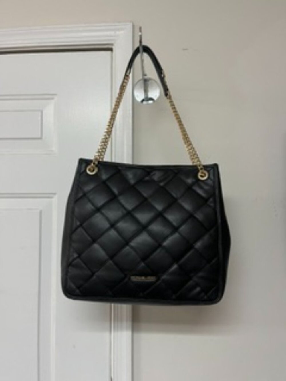 Michael Kors Med Leather Black And Gold Chain Quilted Shoulder Bag With Dust Bag